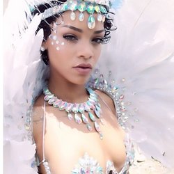 Rihanna ©Instagram