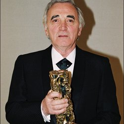 En 1997, il reçoit un César d’honneur.