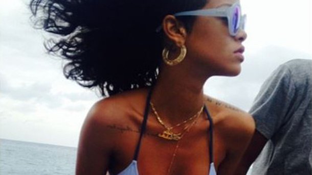 Rihanna : séance bikini à la Barbade !