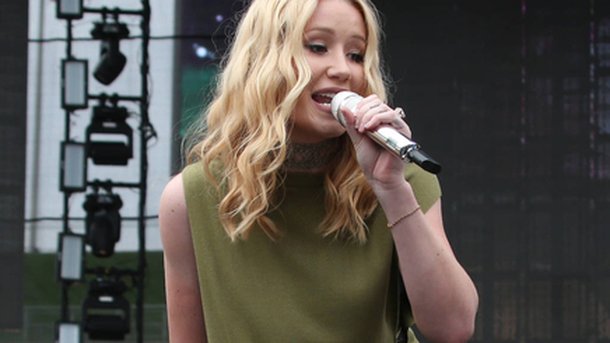 Iggy Azalea : «J’ai l’impression que mon corps a été jeté d’un avion»