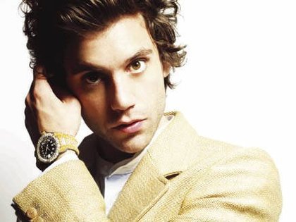 Mika fait chanter la Corse