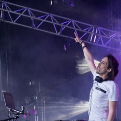 NRJ in The Park Trélazé - Morgan Nagoya