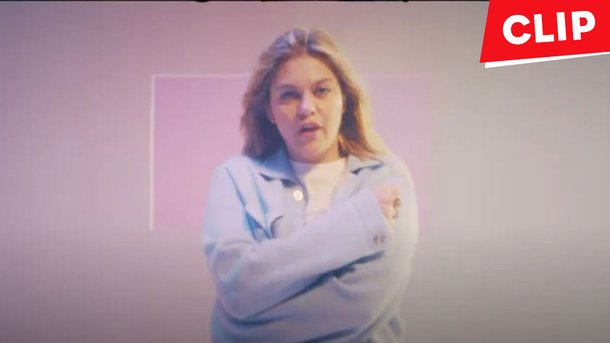Louane : découvrez le clip de «Désolée»
