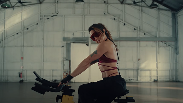 Spice Girls :  Melanie C transpire dans "Sweat", son nouveau single