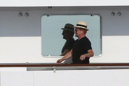 Bono en vacances à Saint Tropez!