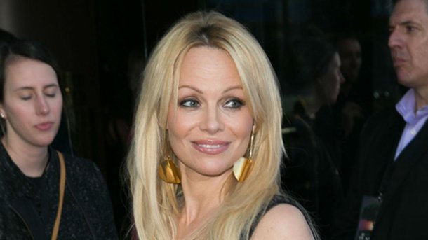 Pamela Anderson : révéle l'endroit où elle pense avoir conçu son fils...