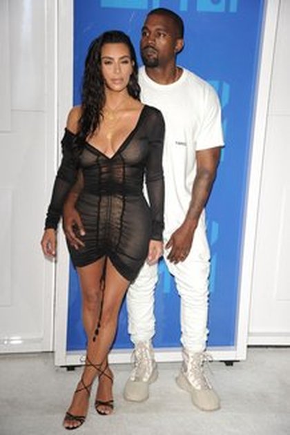 Kim Kardashian et Kanye west aux VMAs 2016