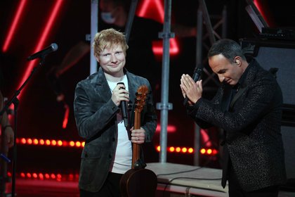 Ed Sheeran et Nikos Aliagas - Cérémonie des NRJ Music Awards 2021