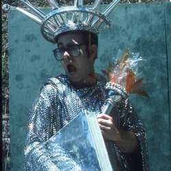 Elton John : La Statue de la Liberté 