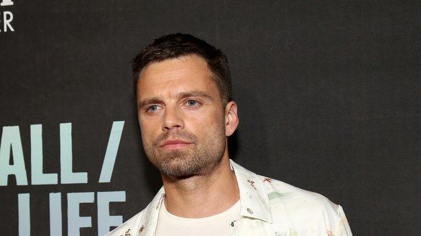 Sebastian Stan métamorphosé pour son rôle dans «Pam & Tommy»