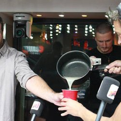 émission du mardi 18 septembre avec Mika et Gossip