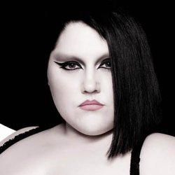 Beth Ditto amorce un virage électro