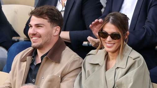 Antoine Dupont et Iris Mittenaere officialisent enfin leur couple