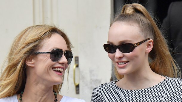 Vanessa Paradis: radieuse aux côtés de sa fille après son mariage