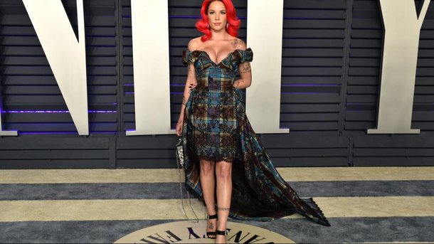 Halsey : découvrez qui se cache derrière son nom d'artiste