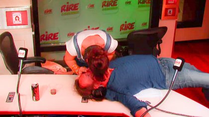 photo 4- Emission 1 heure avec Virginie Hocq sur Rire & Chansons