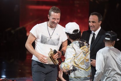 Chris Martin (Coldplay),  Nikos Aliagas et Bruno Mars - Cérémonie NRJ Music Awards 2016