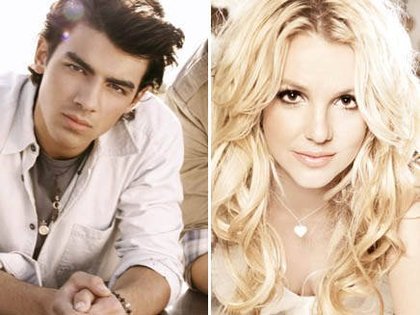 Joe Jonas rejoint Britney Spears