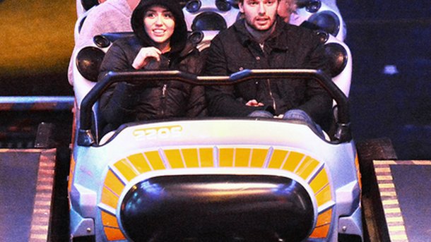 Miley Cyrus et Patrick Schwarzenegger : en amoureux à Disney!