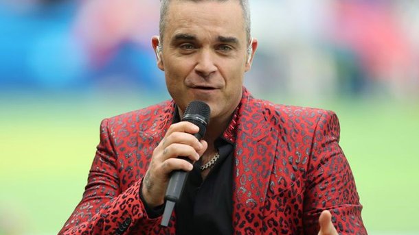 Robbie Williams : pourquoi le bad boy a une place à part dans le cœur des Anglais