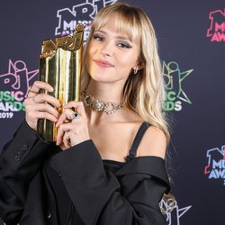 Angèle - Photocall - NRJ Music Awards 2019