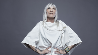 Zazie revient plus libre que jamais avec “Volatil”