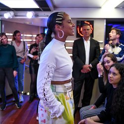 Alicia Keys chez Cauet sur NRJ
