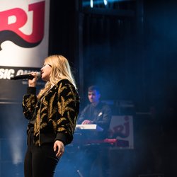 Louane - NRJ Music Tour d'Haguenau