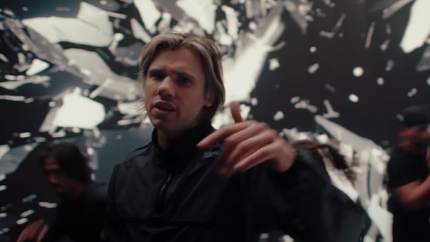 OrelSan - L'odeur de l'essence