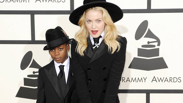 Madonna s'installe au Portugal pour son fils
