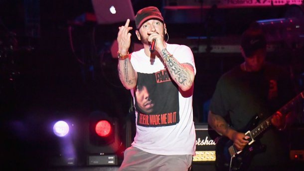 Eminem : artiste engagé contre les armes