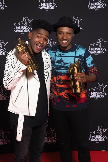 Lisandro Cuxi (Révélation Francophone de l'année) et Soprano (Artiste Masculin Francophone de l'année) - NRJ Music Awards 2017