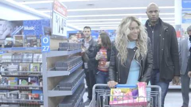Beyoncé : elle achète des cadeaux à ses fans au supermarché !