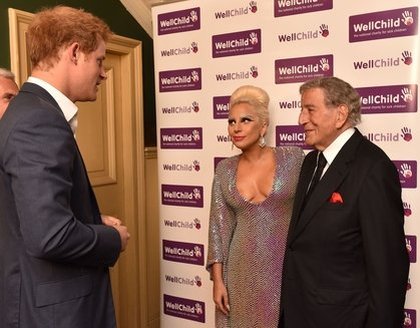 Lady Gaga et Tony Bennett rencontrent le Prince Harry