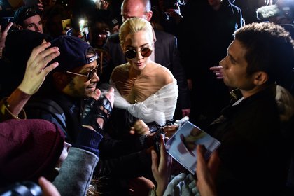 Lady Gaga en interview exclusive chez Cauet sur NRJ !
