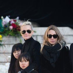 Johnny Hallyday - Laetitia Hallyday - Jade - Joy - Laura Smet - David Hallyday