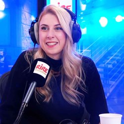 photo-le site a buggé - 1 heure de rire avec laura laune