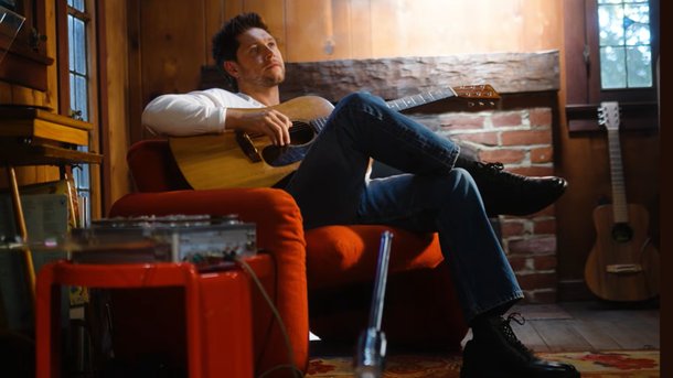 Niall Horan : son nouveau single "Dinner Party" est enfin là