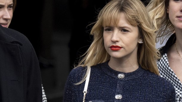 Angèle en couple: son joli message qui officialise son idylle avec Marie