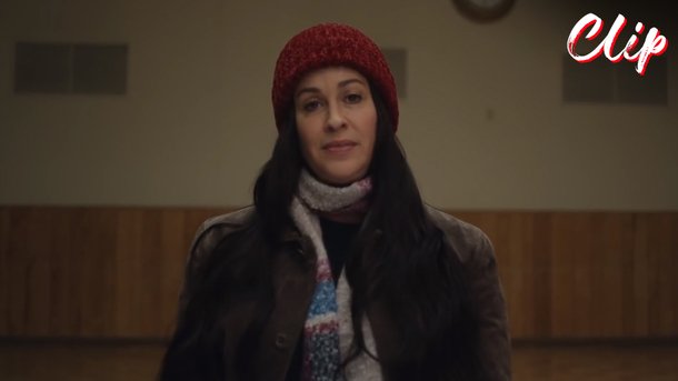 Alanis Morissette : découvrez le clip de «Reasons I Drink»
