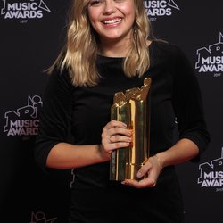 Louane (Artiste Féminine Francophone de l'année) - NRJ Music Awards 2017