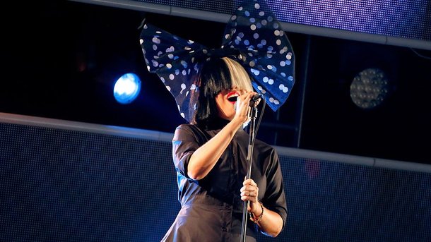 Sia : quand la publicité emprunte ses chansons