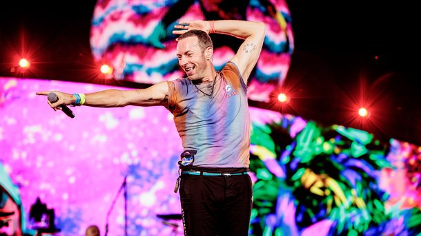 Coldplay appelle Elton John en direct pour son dernier concert