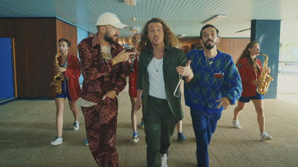 BigFlo et Oli surprennent Julien Doré dans leur clip «Coup de vieux»