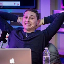 Lundi 8 Février Keen'V - C Cauet sur NRJ