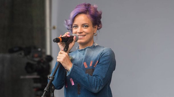 Lily Allen: son nouvel album «The Fourth Wall» arrive en juin!