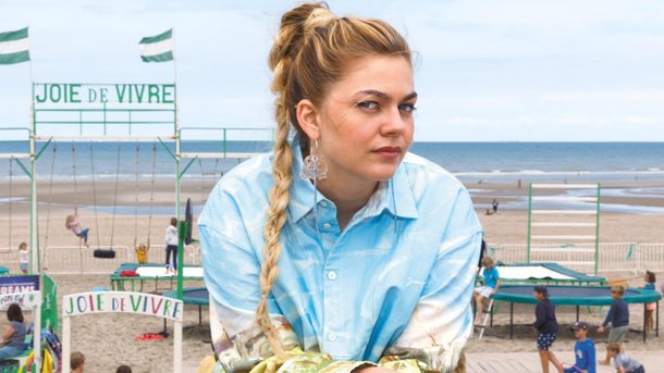 "Joie de vivre", l'album du retour aux racines du Nord pour Louane