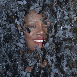 Grace Jones sur le tapis rouge de la première de "Bloodlight And Bami" au Royaume-Uni