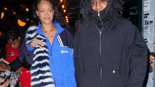 Rihanna enceinte: ses premières confidences sur sa grossesse