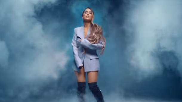 Ariana Grande - Breathin